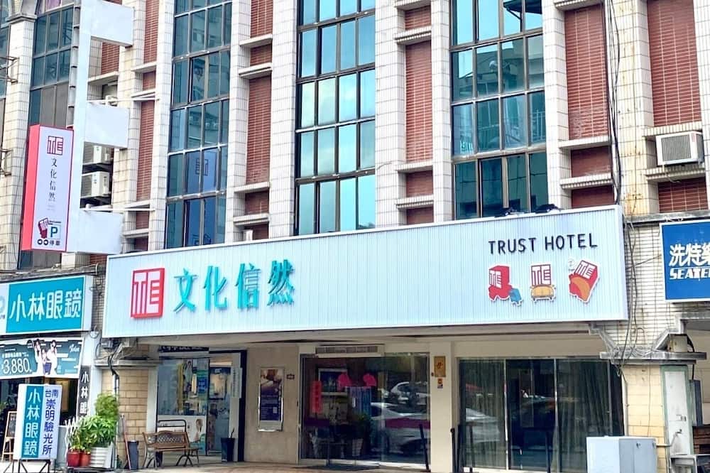 Photo of Outdoor in East District