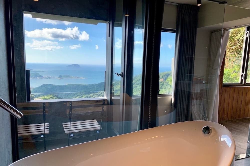 Photo of Bathroom in Ruifang