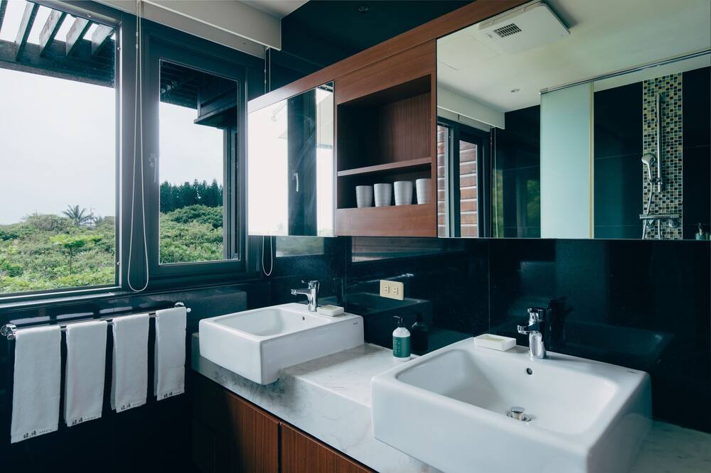 Photo of Bathroom in Fengbin