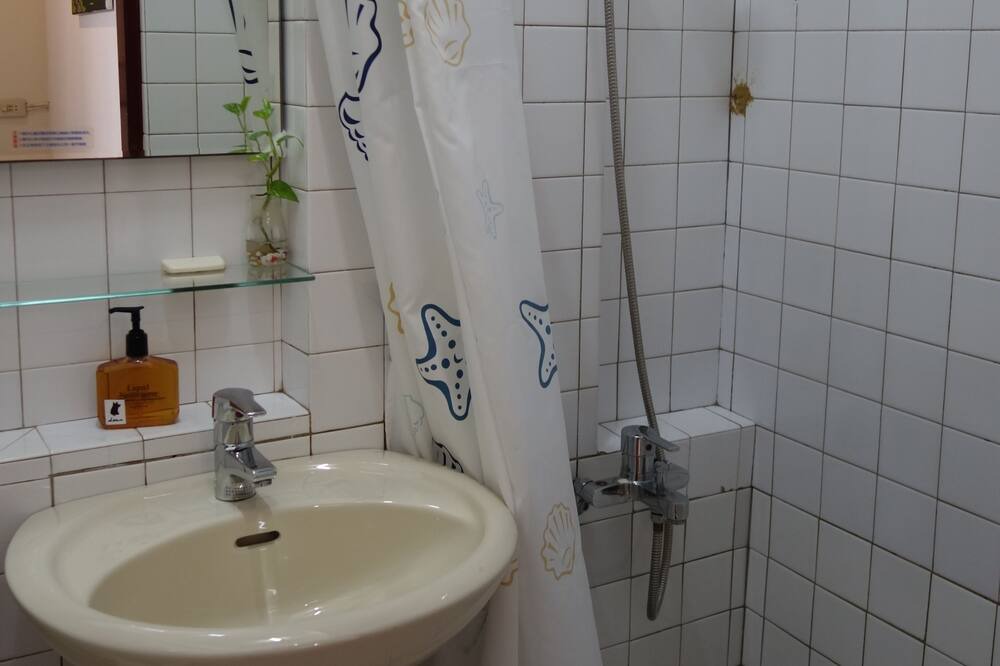 Photo of Bathroom in East District