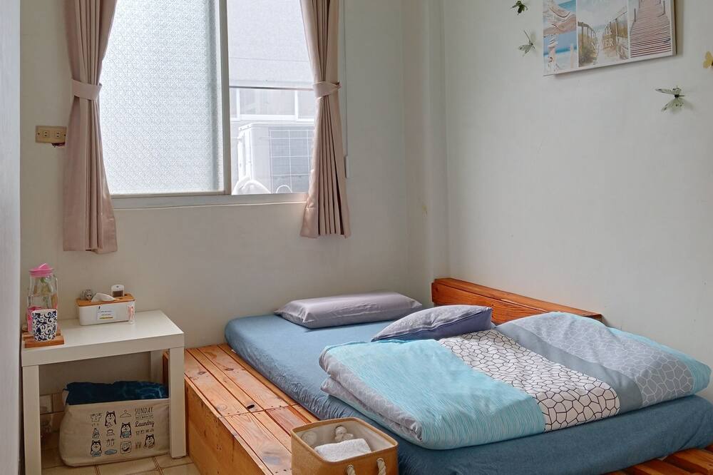 Photo of Bedroom in East District