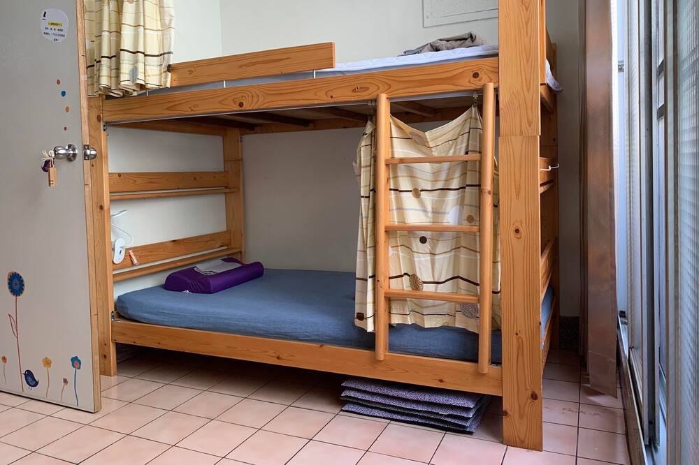 Photo of Bedroom in East District