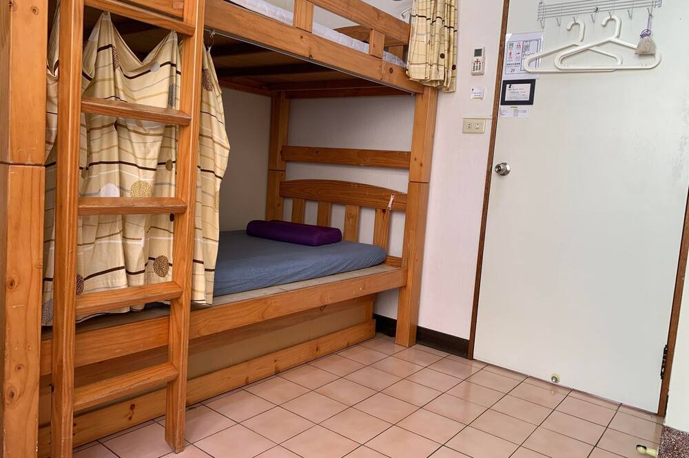 Photo of Bedroom in East District