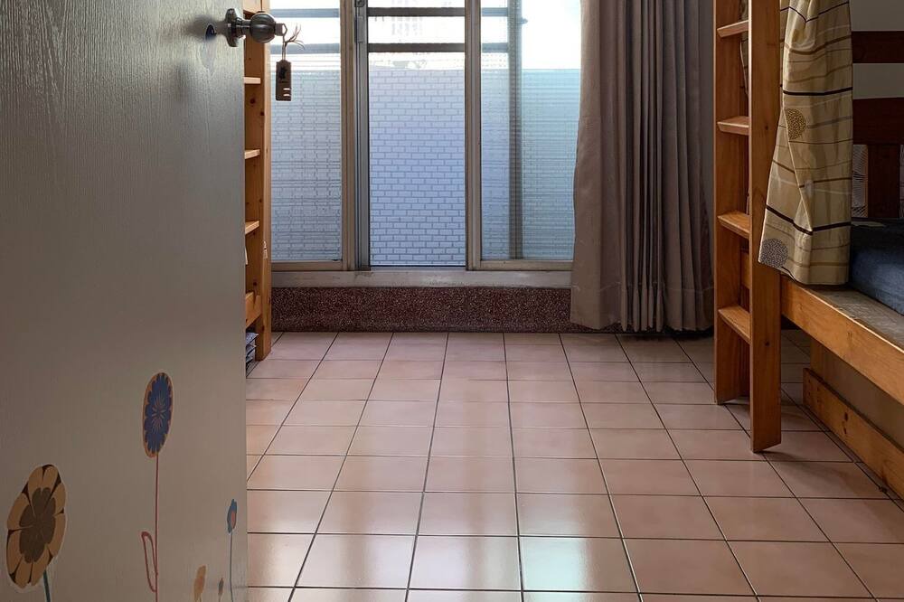 Photo of Bedroom in East District