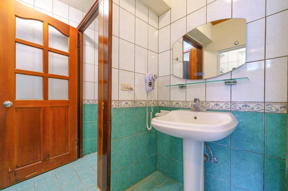 Photo of Bathroom in Fenglin