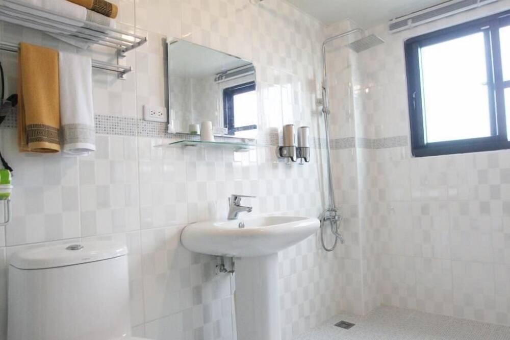 Photo of Bathroom in Budai