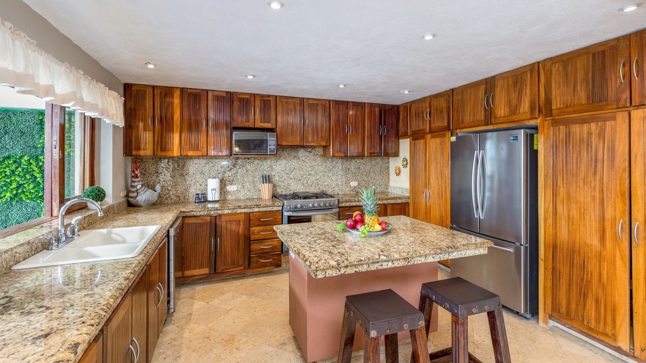 Photo of Kitchen in South Shore Hotel Area