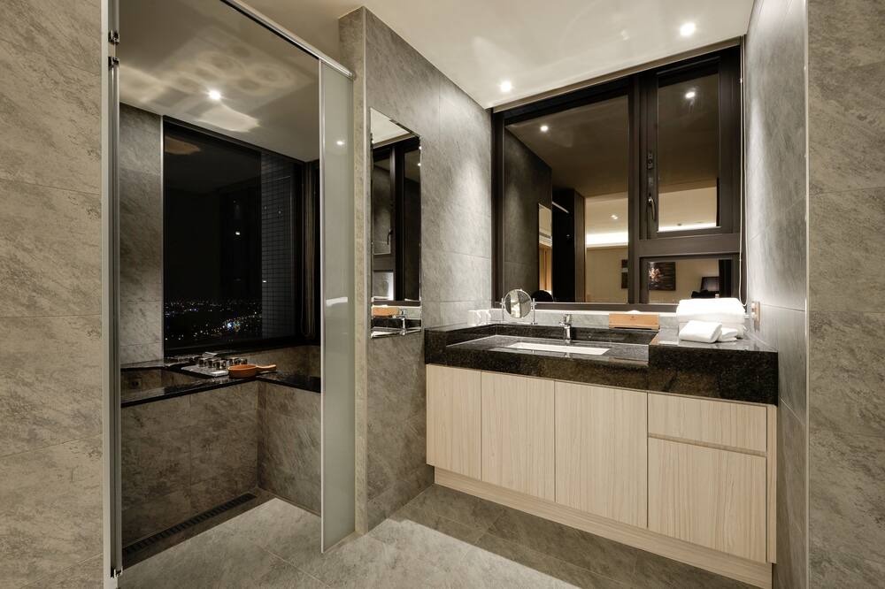 Photo of Bathroom in Luodong
