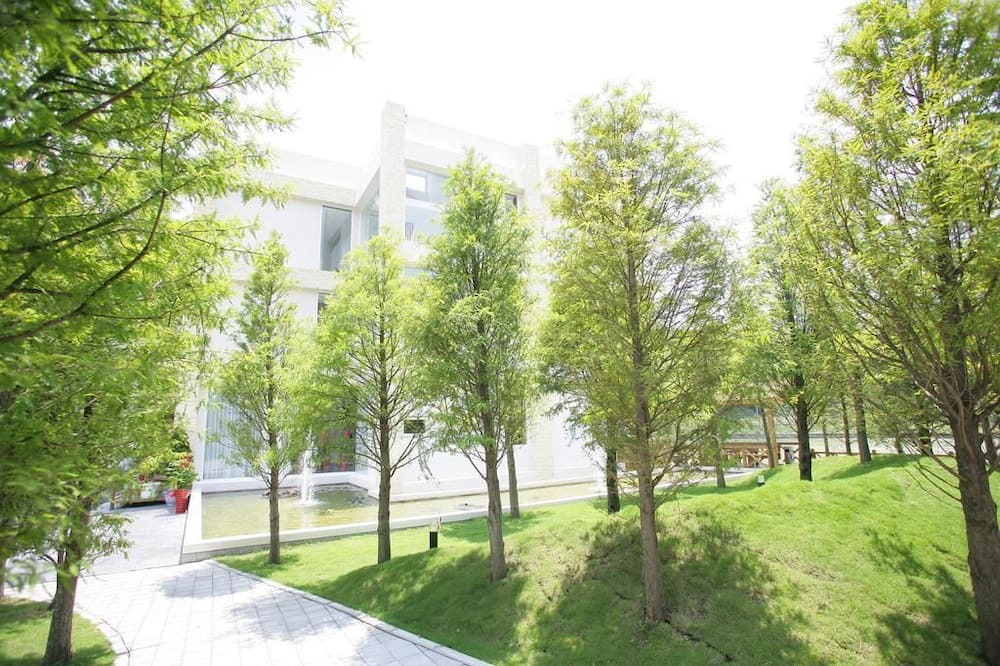 Photo of Outdoor in Dahu