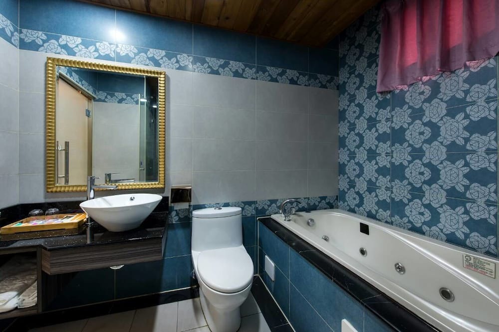 Photo of Bathroom in Pingzhen District