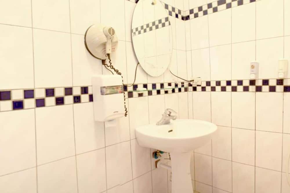 Photo of Bathroom in Jinfeng