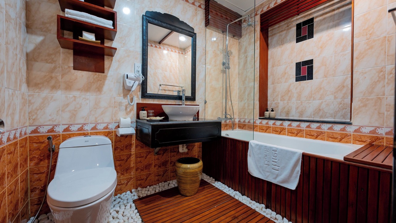 Photo of Bathroom in Cam Pho