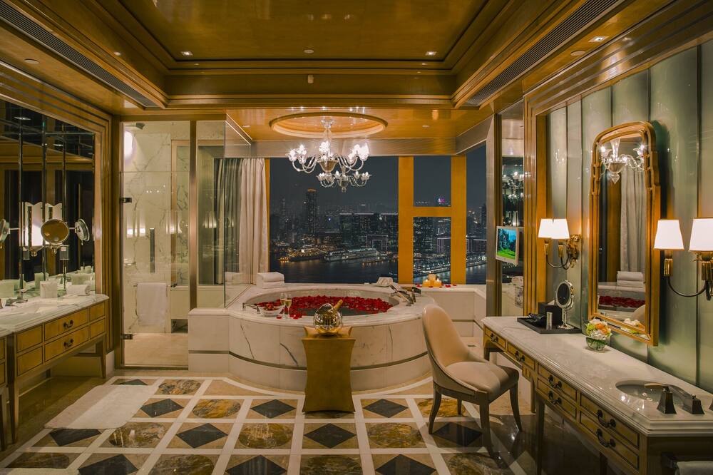 Photo of Bedroom in Central