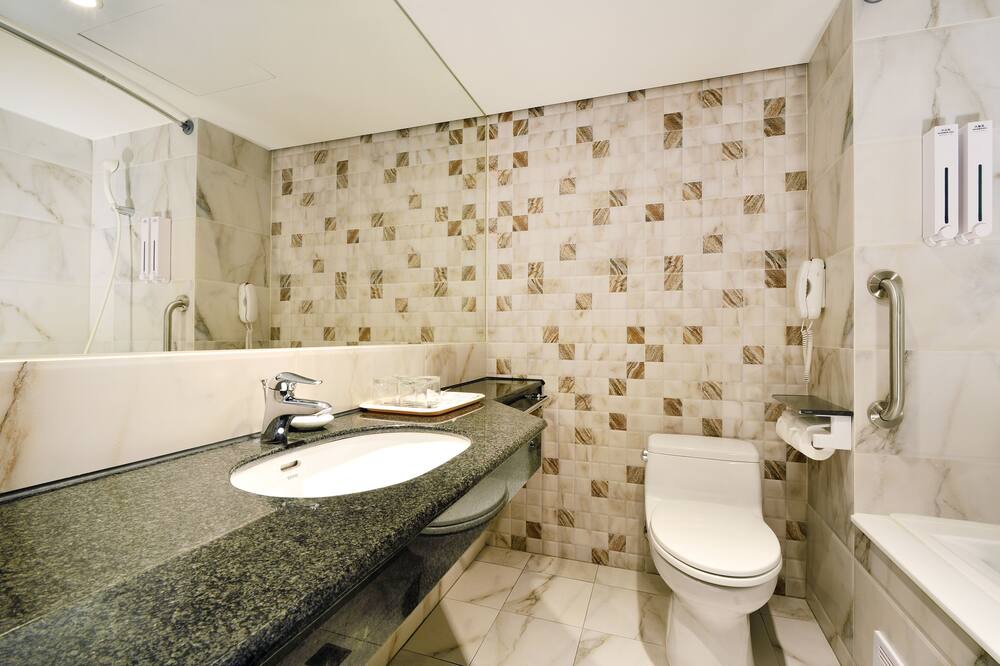 Photo of Bathroom in Cianjin District