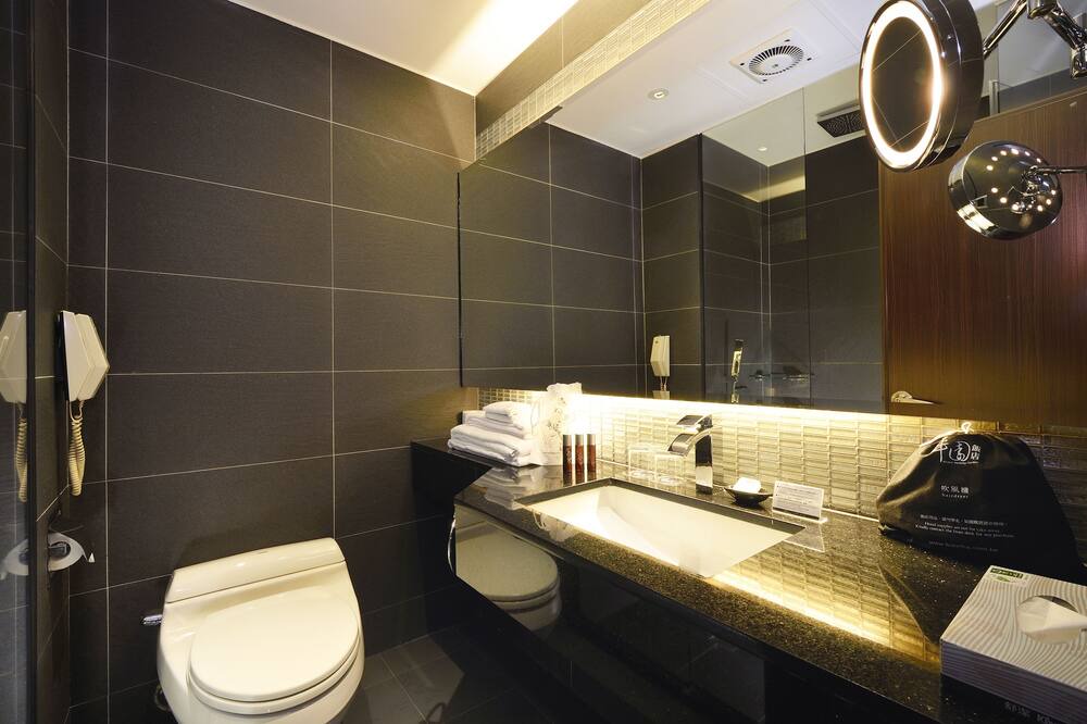 Photo of Bathroom in Cianjin District
