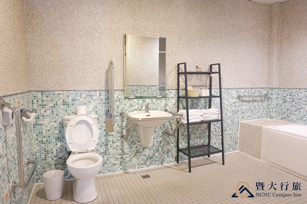 Photo of Bathroom in Puli