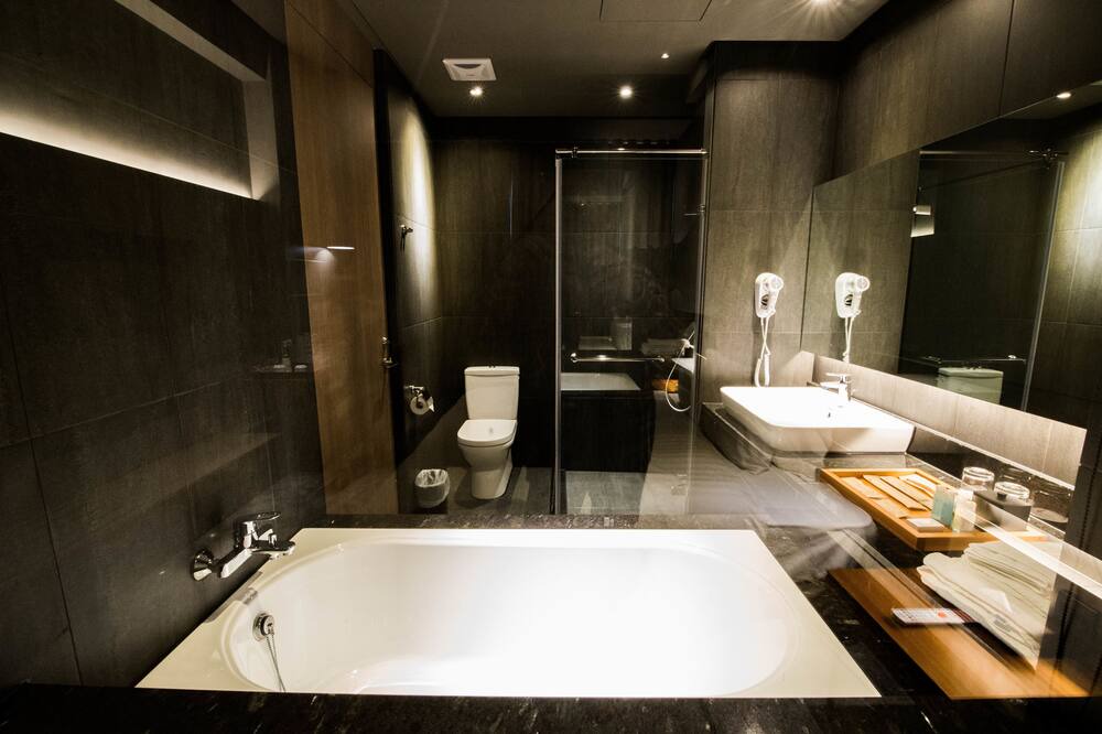 Photo of Bathroom in West District