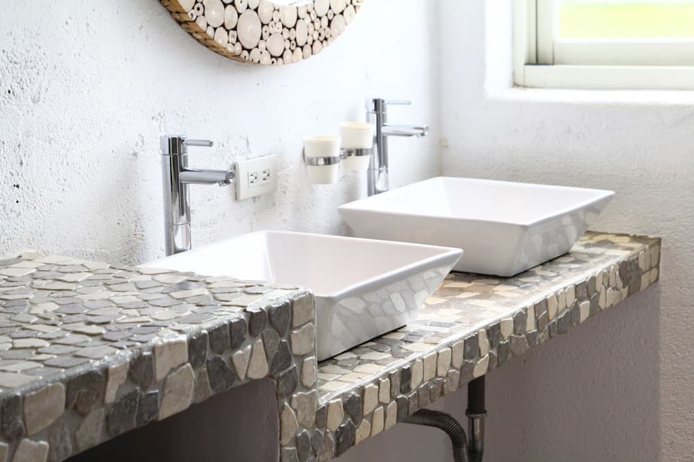 Photo of Bathroom in Eluan