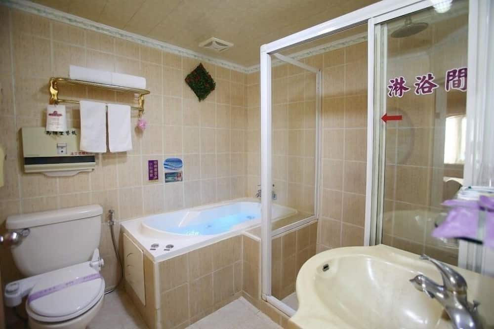 Photo of Bathroom in Xinying