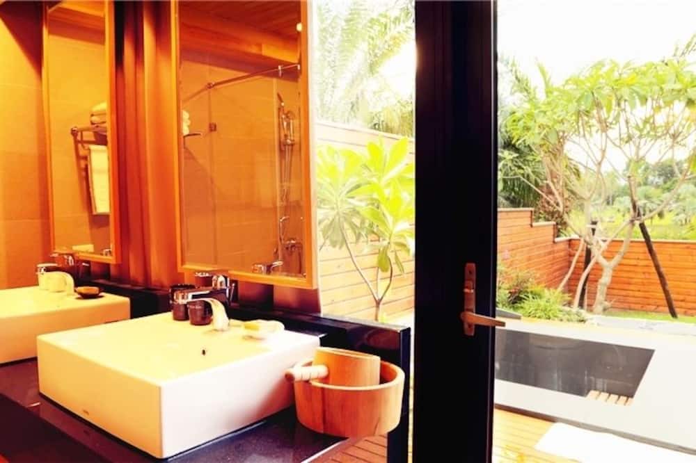 Photo of Bathroom in Shoufeng