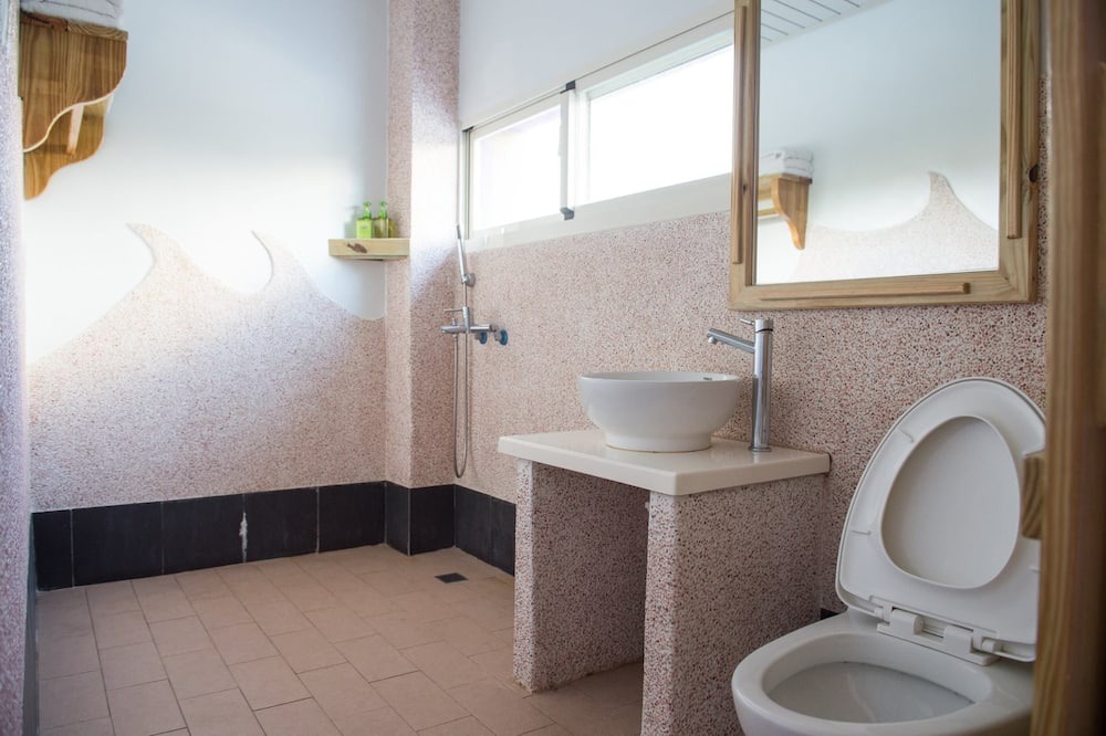 Photo of Bathroom in Checheng