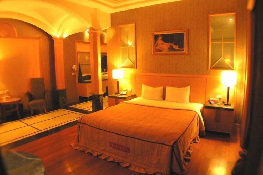 Photo of Bedroom in East District