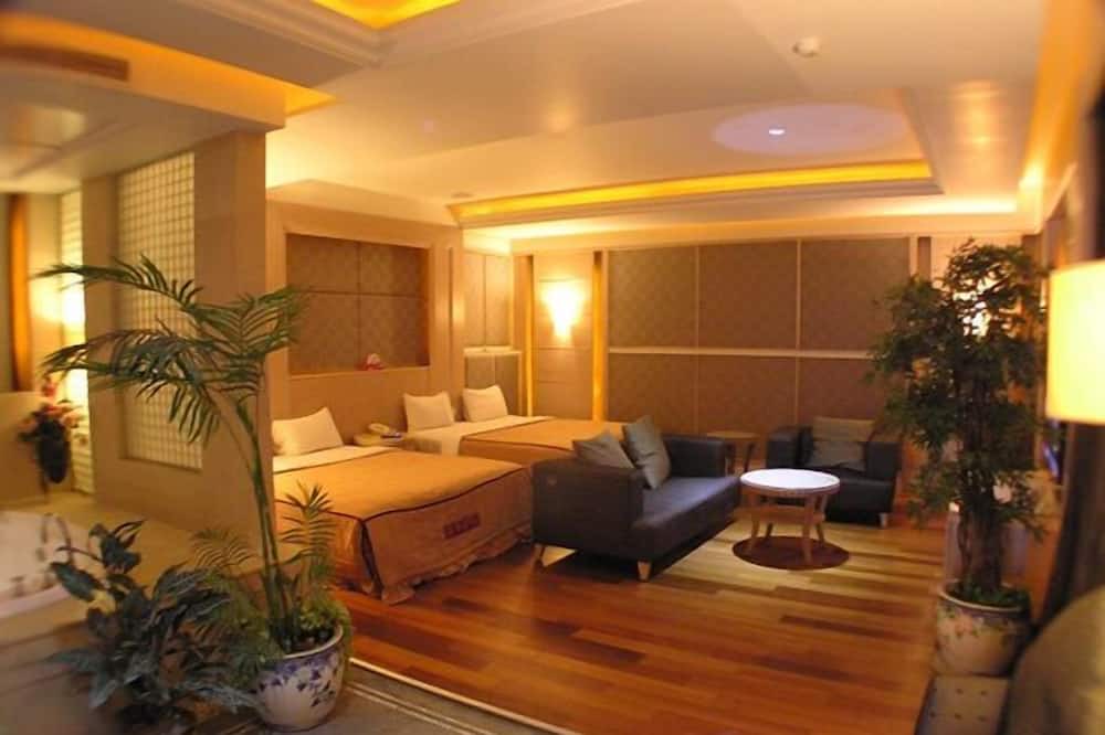 Photo of Bedroom in East District