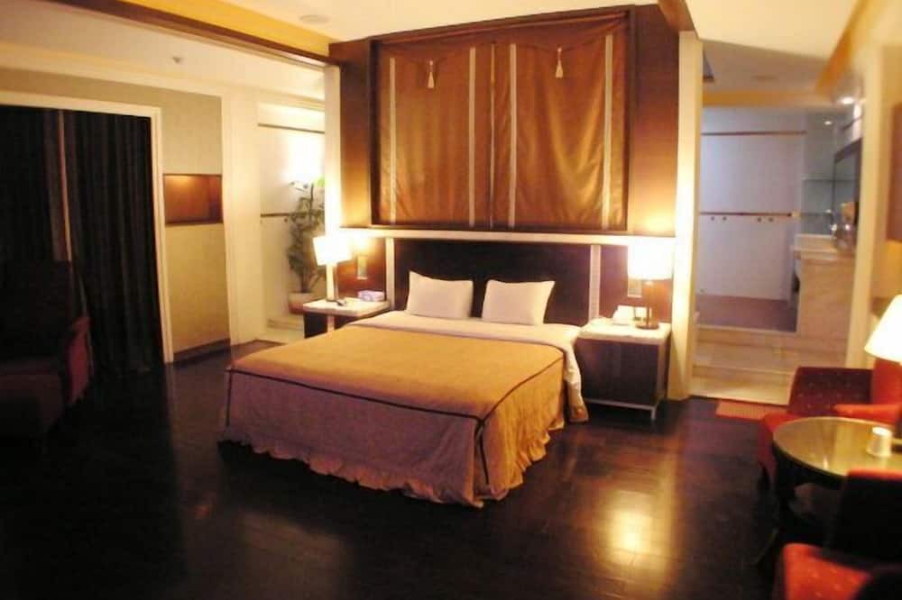 Photo of Bedroom in East District