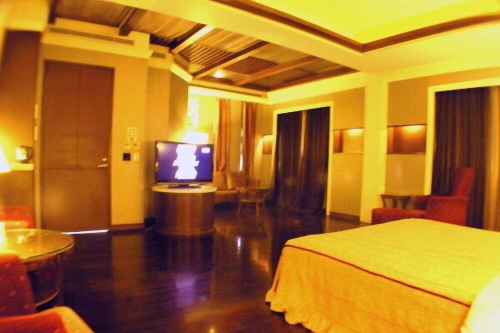 Photo of Bedroom in East District