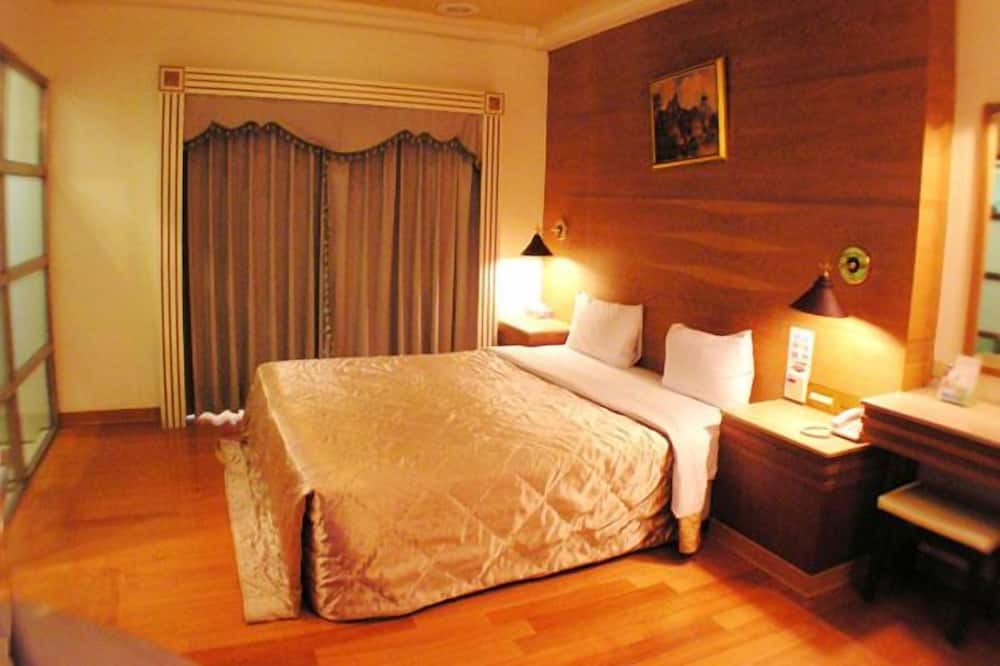 Photo of Bedroom in East District