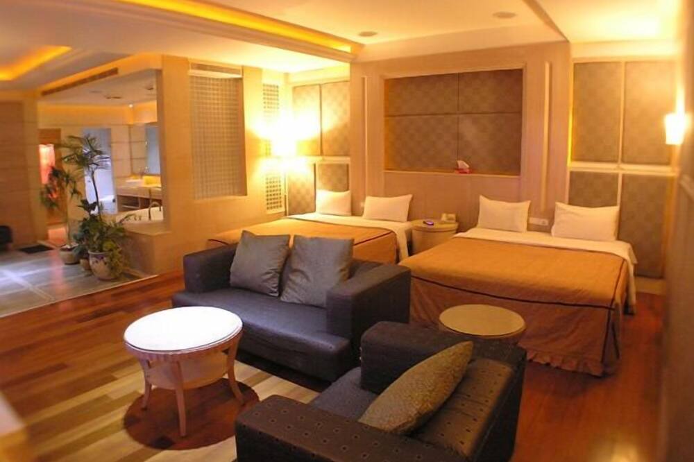 Photo of Bedroom in East District