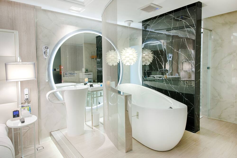 Photo of Bathroom in Taoyuan District