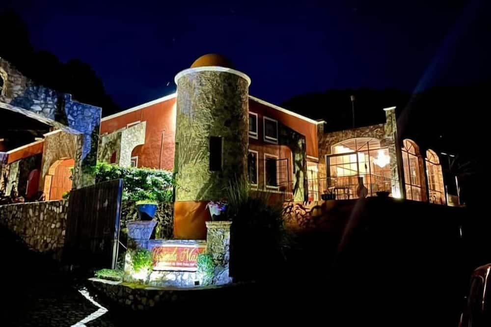 Photo of Outdoor in San Sebastian del Oeste