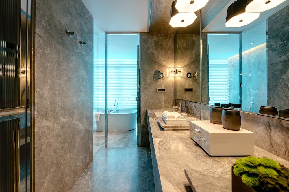 Photo of Bathroom in Lingya District