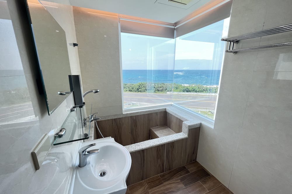 Photo of Bathroom in Eluan