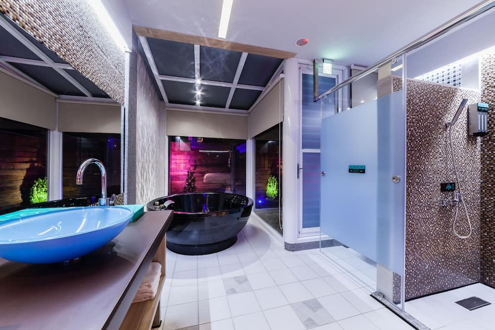 Photo of Bathroom in Dayuan District