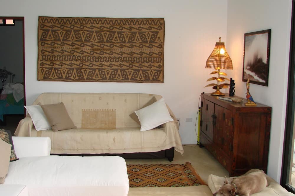 Photo of Livingroom in Cerritos