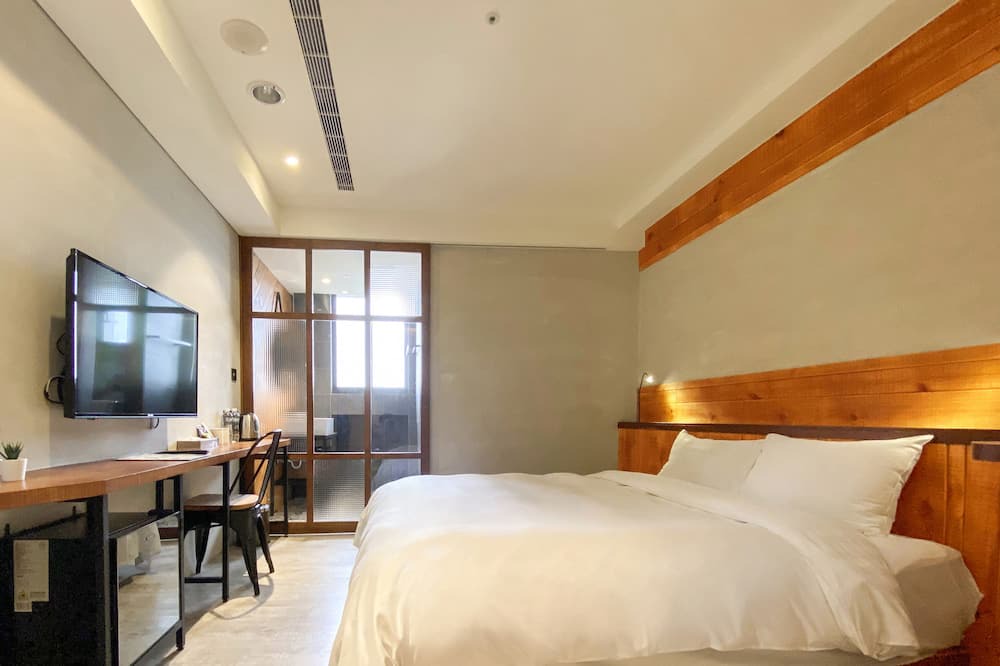 Photo of Bedroom in East District