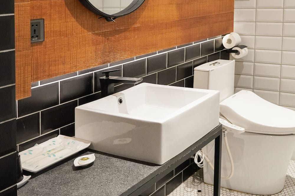 Photo of Bathroom in East District