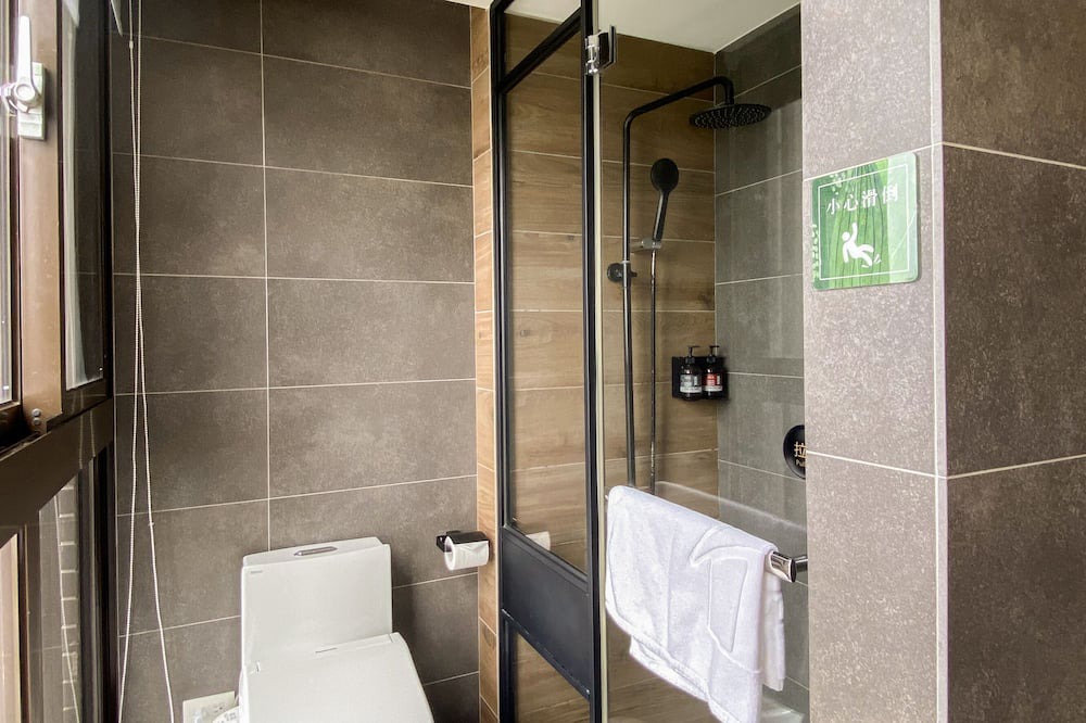 Photo of Bathroom in East District