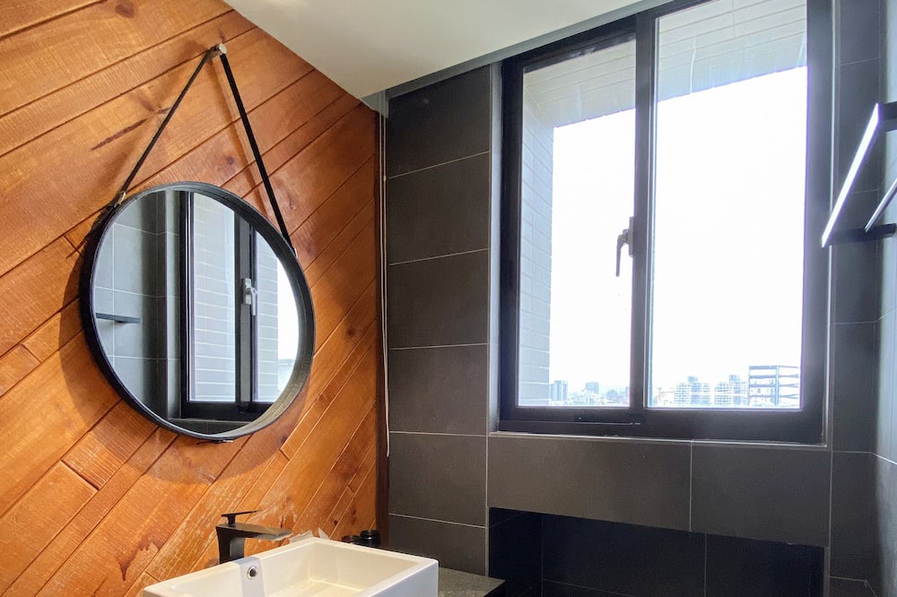 Photo of Bathroom in East District