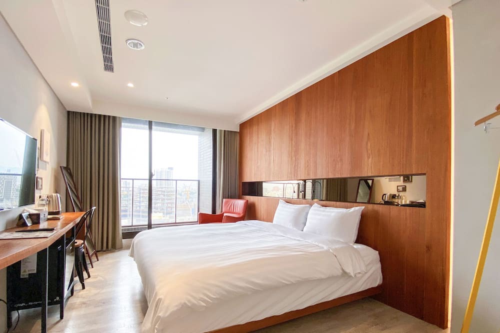 Photo of Bedroom in East District