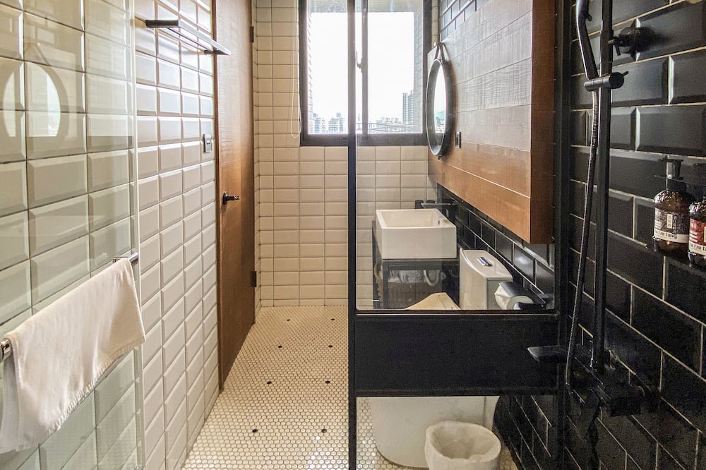 Photo of Bathroom in East District