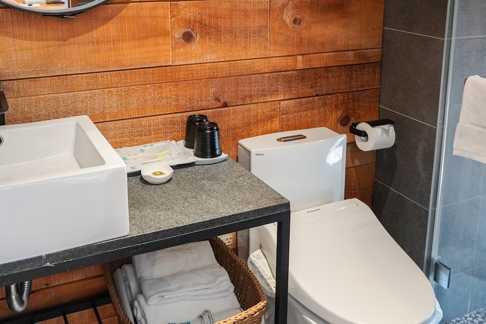 Photo of Bathroom in East District