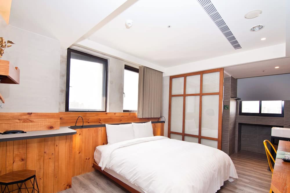 Photo of Bedroom in East District