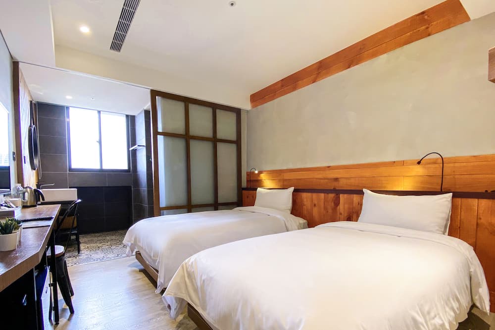 Photo of Bedroom in East District