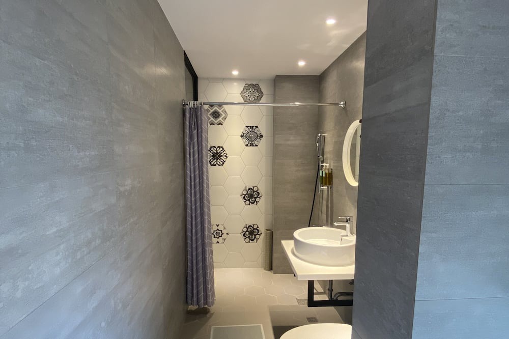 Photo of Bathroom in Donggang