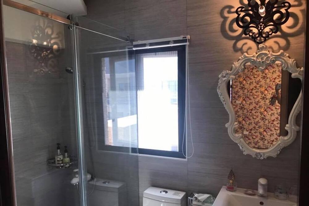 Photo of Bathroom in Xincheng