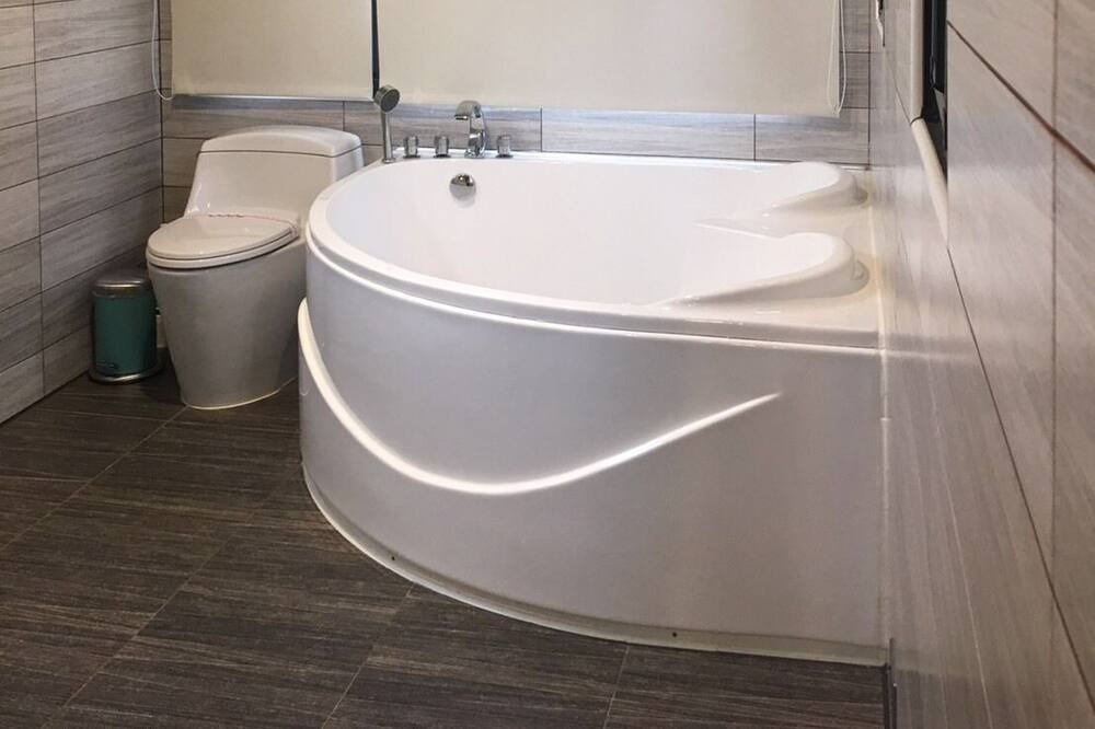 Photo of Bathroom in Caotun