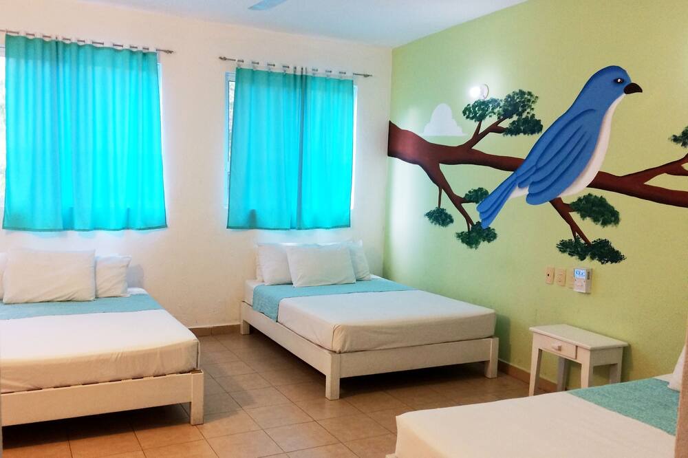 Photo of Bedroom in R